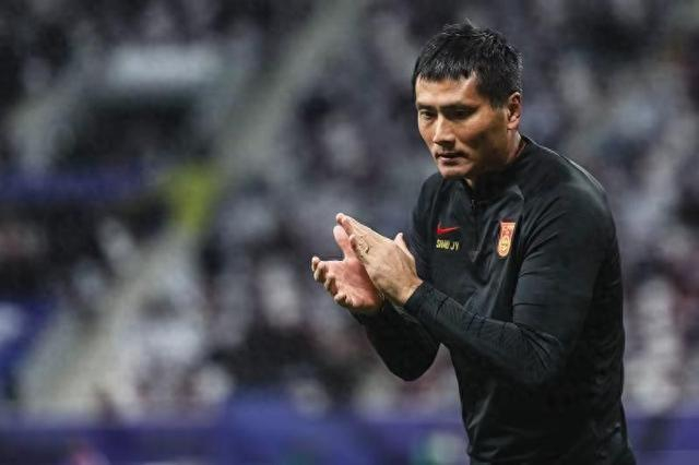 中国男足0比2负喀麦隆 邵