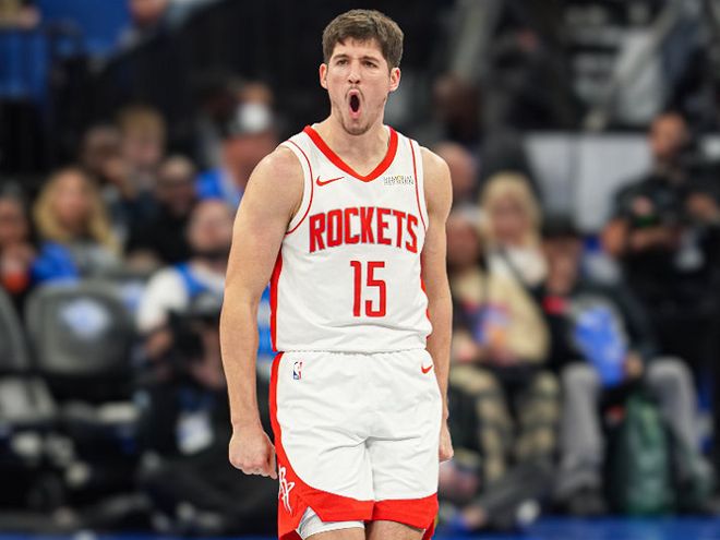 文班亚马力压乔治塔图姆当选今日最佳球员