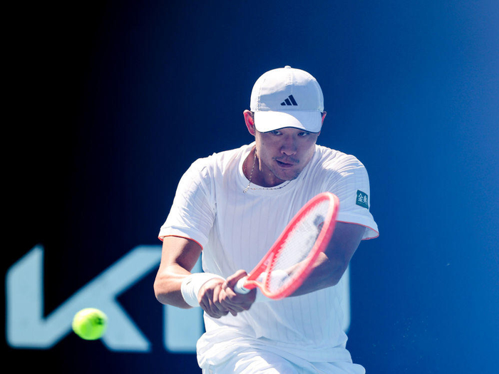 中国女篮迎战强敌，莱斯特城降级英超，亚冠决